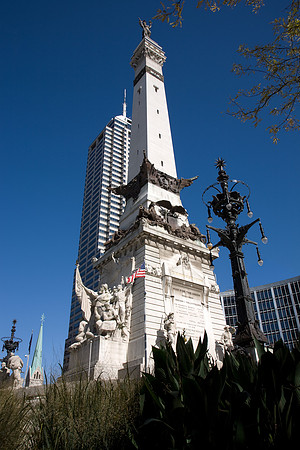MonumentCircle_9746