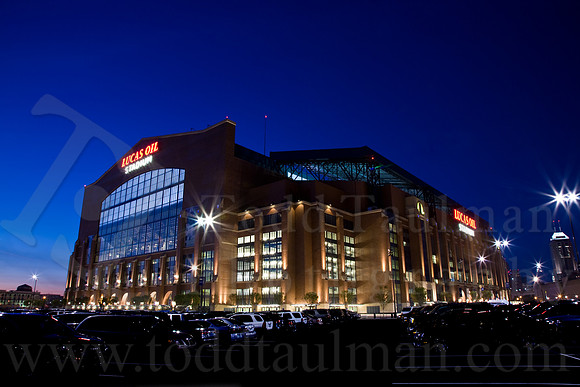 LucasOilStadium7774